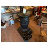 CAST IRON STOVE / HEATER