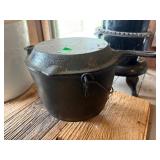 VINTAGE CAST IRON CAULDRON