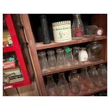 LOT OF VINTAGE MILK BOTTLES