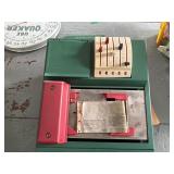 VINTAGE CREDIT CARD MACHINE