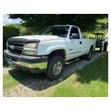 2006 Chevrolet 2500 Silverado Pickup Tru