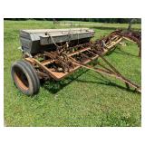 MINNEAPOLIS MOLINE SEEDER