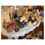 ROOSTER FIGURINES