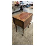 DROP LEAF TABLE