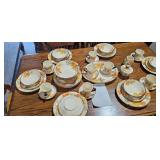 FRANSICIAN DISH SET