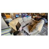 SECTIONAL SOFA 