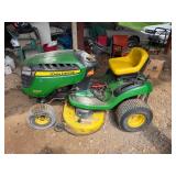 John Deere Lawnmower
