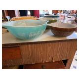 Pyrex Bowls
