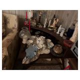 FIGURINES AND DECOR