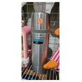 THERMOS