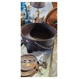 CAST IRON CAULDRON