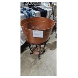 DRINK / ICE CONTAINER WITH STAND
