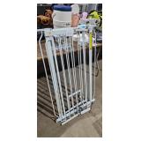 BABY GATE