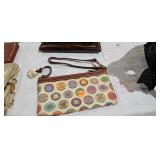 WRISTLET PURSE