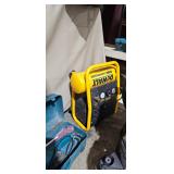 DEWALT COMPRESSOR