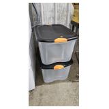 PLASTICE STORAGE TOTE LOT