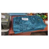 KING SIZE COMFORTER
