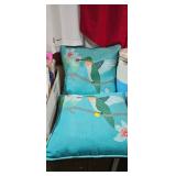 BIRD PILLOWS