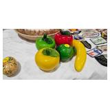 GLASS FRUIT LOT