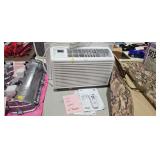 AIR CONDITIONER