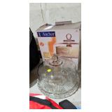 GLASS CAKE PLATE WITH LID