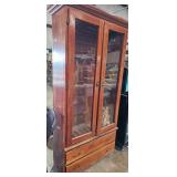 CHINA CABINET / DISPLAY CASE