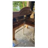 HEADBOARD 