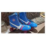 ROLLER SKATES