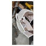 DOLL CARRIAGE / DOLL