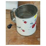 FLOUR SIFTER