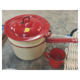 ENAMEL POT WITH LID