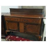 SIDEBOARD / BUFFET