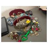JEWELRY LOT