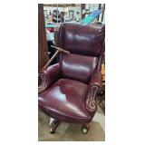 ROLLING OFFICE CHAIR