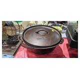 CAST IRON DUTCH OVEN