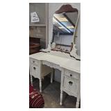 VANITY DRESSER WITH MIRROR