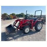 TRACTOR WITH LOADER