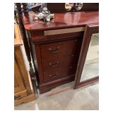 DRESSER