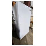 UPRIGHT FREEZER