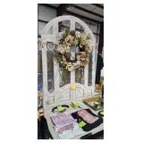 WALL DECOR