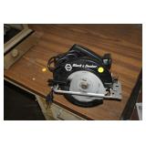 BLACK AND DECKER CIRCULAR SAW