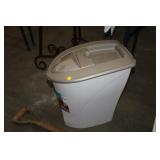 PET FOOD BIN