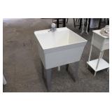 UTILITY SINK