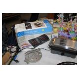 FOOT MASSAGER, GRIDDLE, TORTILLA PRESS