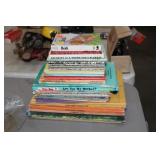 LOT OF CHILDRENS BOOKS