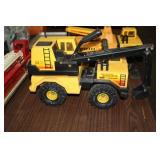 TONKA EXCAVATOR TRUCK