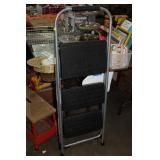 FOLDING STEP STOOL