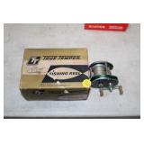 VINTAGE SHAKESPEARE FISHING REEL