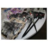 LOT OF SOLAR OUTDOOR  YARD LIGHTS