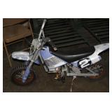 KIDS ELECTRIC DIRT BIKE,NO CHARGER